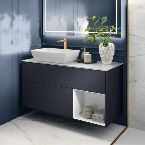 Obrázek VILLEROY BOCH Toaletní skříňka Finion, s osvětlením, 3 výsuvy, 1200 x 603 x 501 mm, Midnight Blue Matt Lacquer / White Matt Lacquer / Glass White Matt #F811MTHG